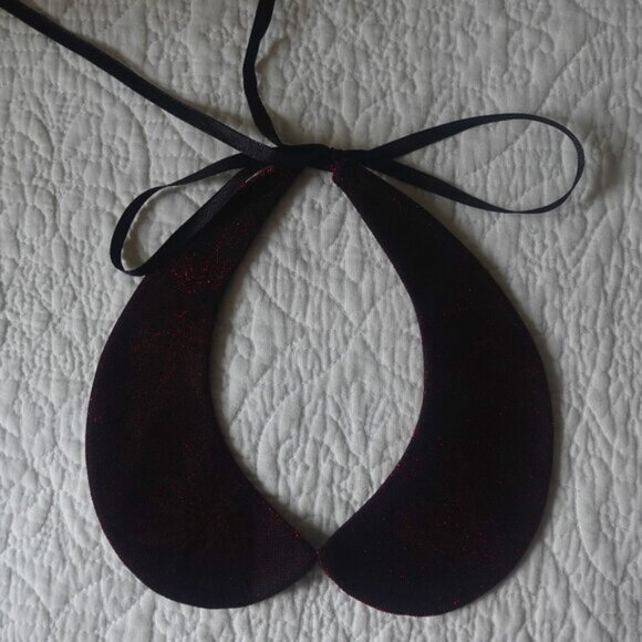 Detachable Peter Pan Collar Necklace with ribbon closure - Picture 3 of 10